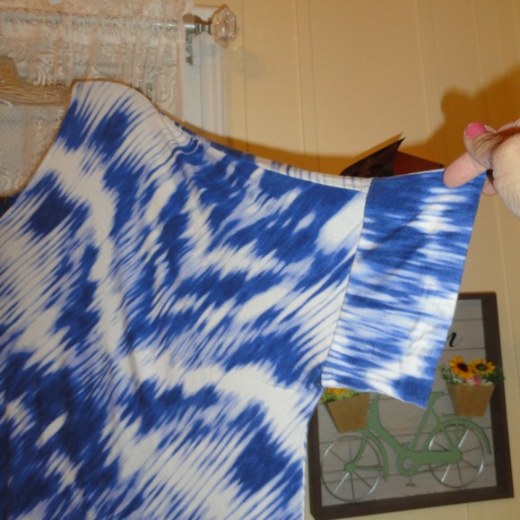 2X/3X Blue White T-Shirt Top Zipper Back - Picture 5 of 8